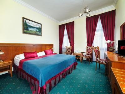 Garden Hotel 4*